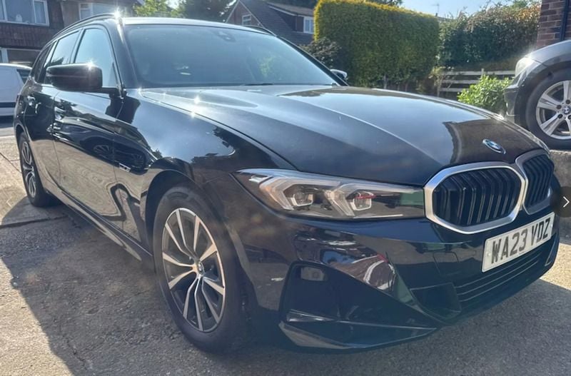 Black Used 2023 BMW 330e Sport Line Estate | £29,399 (Super price) - Image 1/2