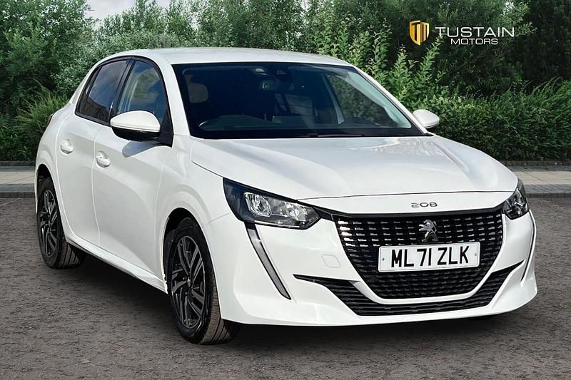 Used Peugeot 208 Allure 100 HP (73 kW) 2021 Bianca white Hatchback