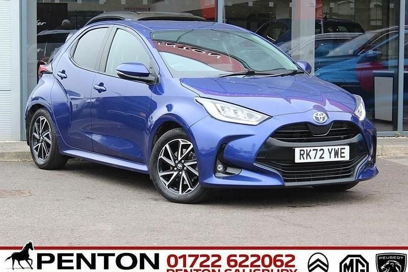 Used 2022 Toyota Yaris Hybrid Design | £14,790 (Fair price) - Image 1/1