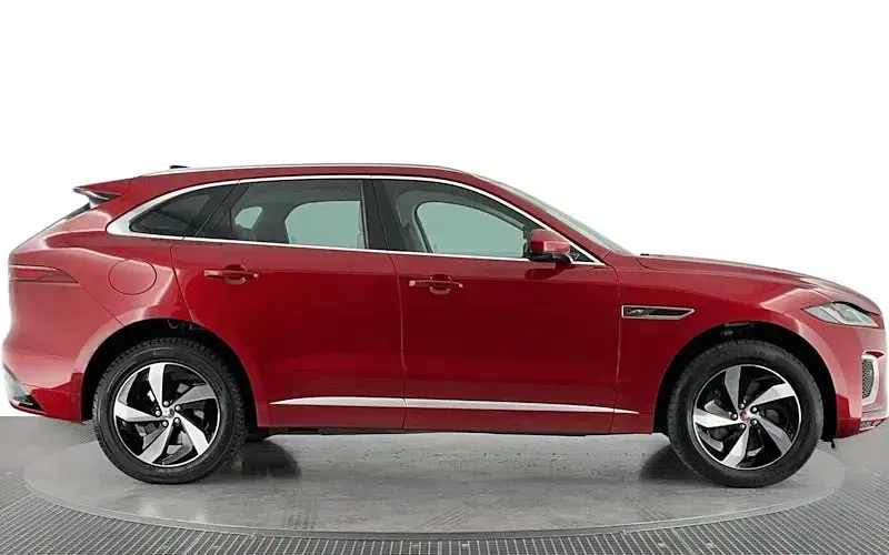Używany Jaguar F-Pace R-Dynamic 404 KM (297 kW) 2023 Czerwony SUV