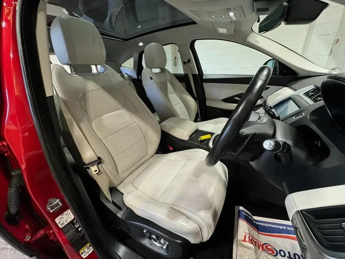 Used Jaguar E-Pace R-Dynamic 180 HP (132 kW) 2018 Red SUV