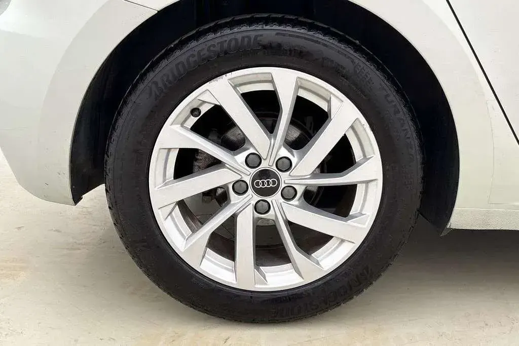 Used Audi A1 Sport 108 HP (79 kW) 2023 Silver SUV