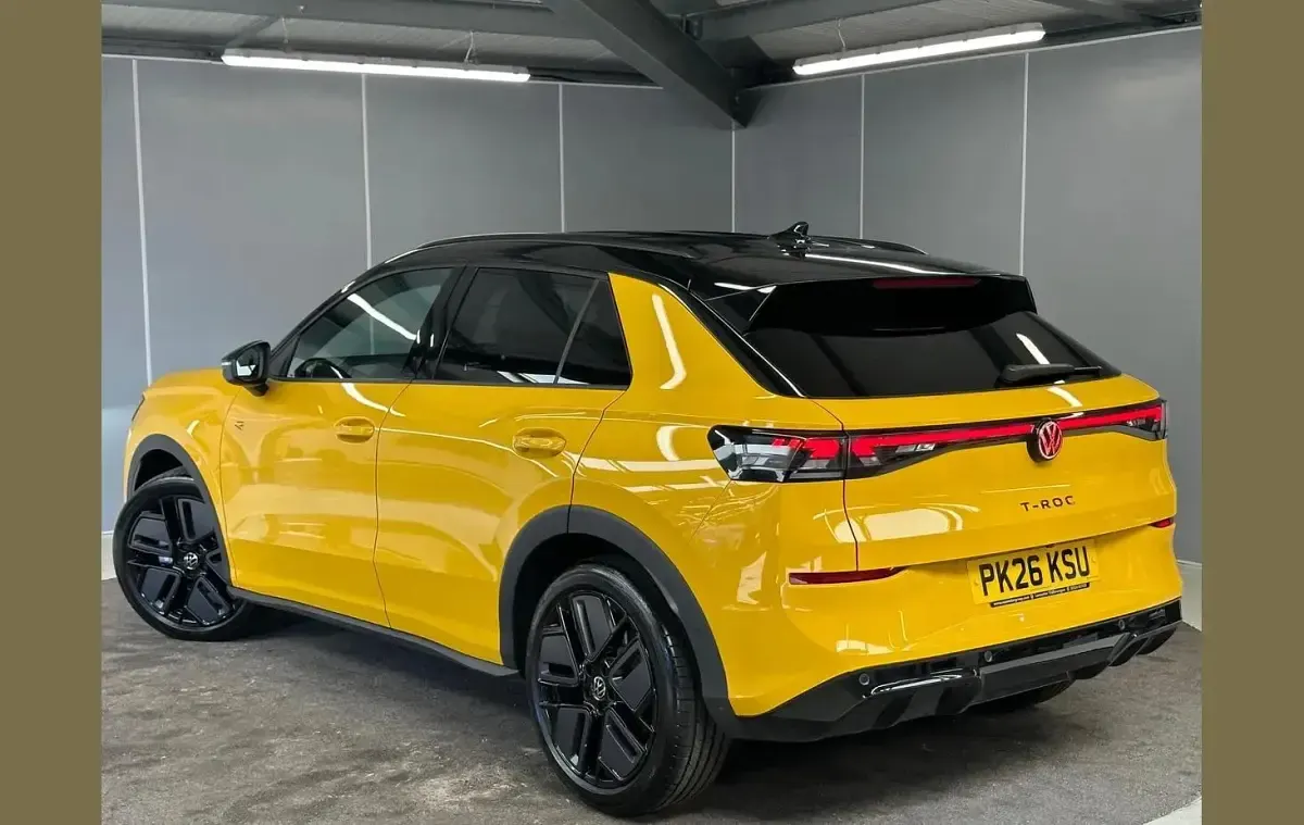 Used VW T-Roc R-line 147 HP (108 kW) 2026 Yellow SUV