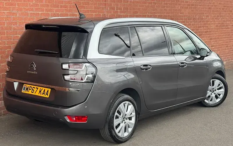 Used Citroën C4 SpaceTourer Flair 120 HP (88 kW) 2017 MPV