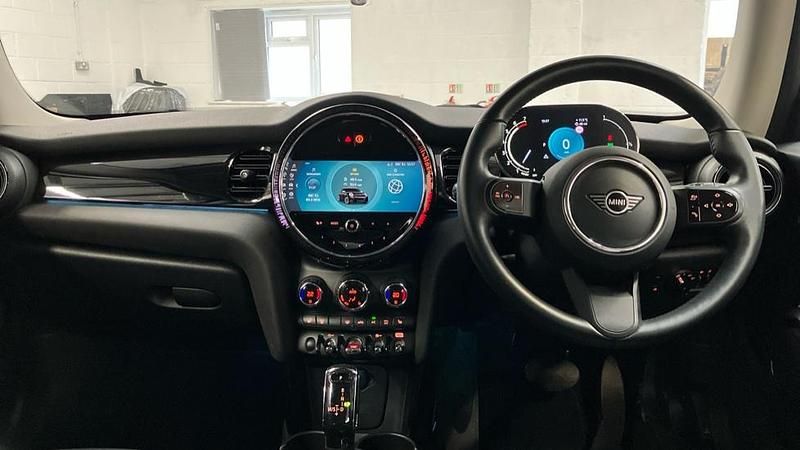 Used Mini Cooper Classic 136 HP (100 kW) 2022 Blue Hatchback