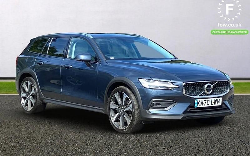 Used 2022 Volvo V60 CC Estate | £23,299 (Fair price) - Image 1/4