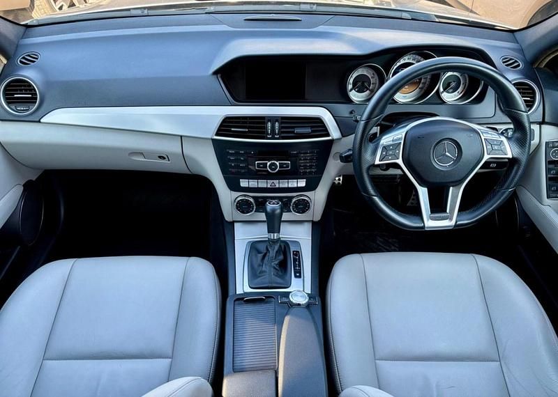 Käytetty Mercedes C350 2012 Hopea Farmari