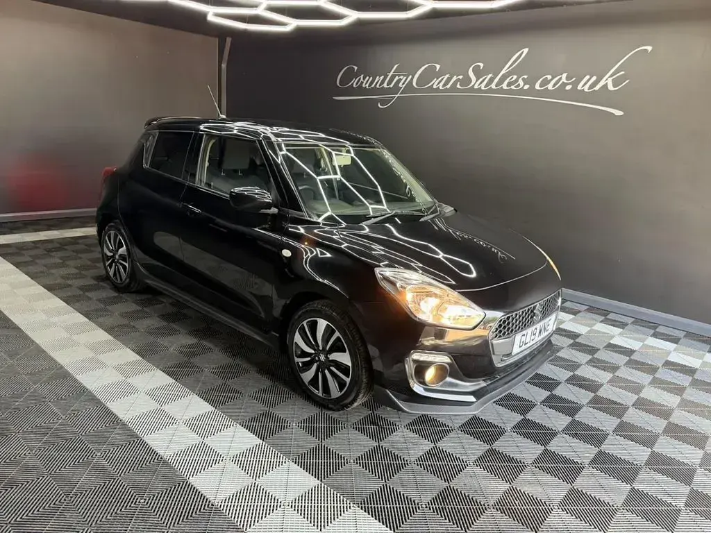 Used Suzuki Swift 90 HP (66 kW) 2019 Black Hatchback