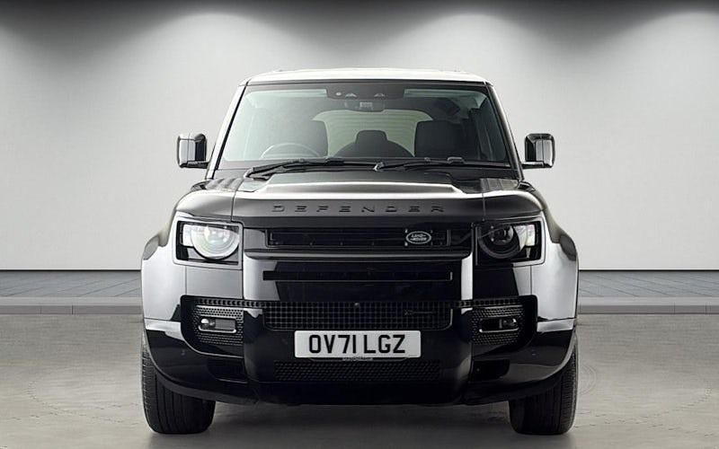Used Land Rover Defender SE Dynamic 249 HP (183 kW) 2025 SUV