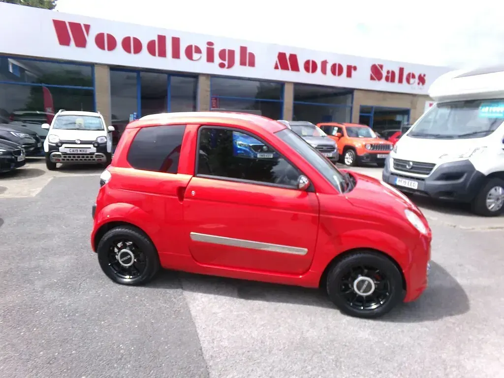 Used Microcar M.Go 2017 Red Hatchback