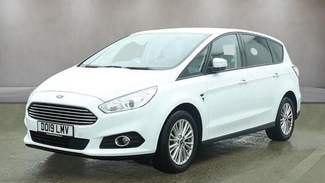 Used Ford S-MAX Zetec 165 HP (121 kW) 2019 White MPV