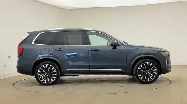 Usado Volvo XC90 Ultra 455 HP (334 kW) 2025 Azul SUV
