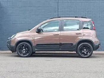 Begagnad Fiat Panda 2020 Brun Halvkombi