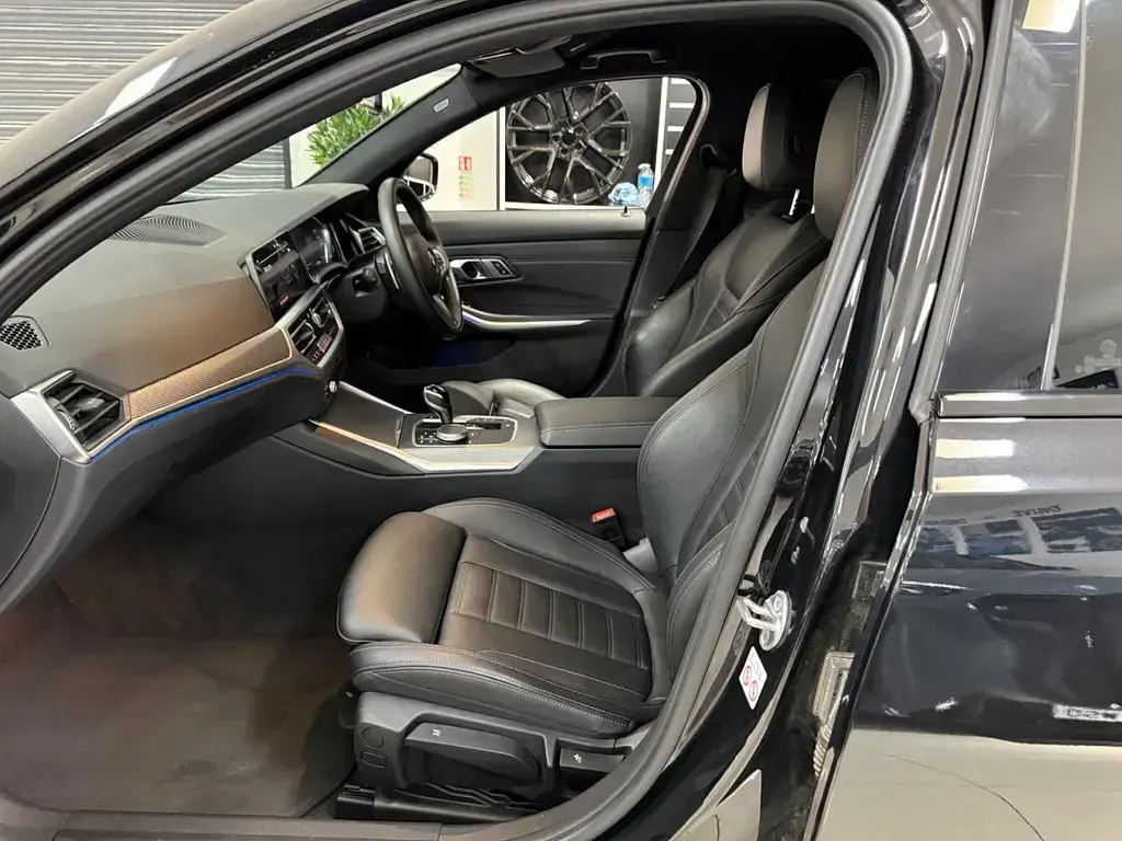 Used BMW 320 M Sport 2022 Black Estate