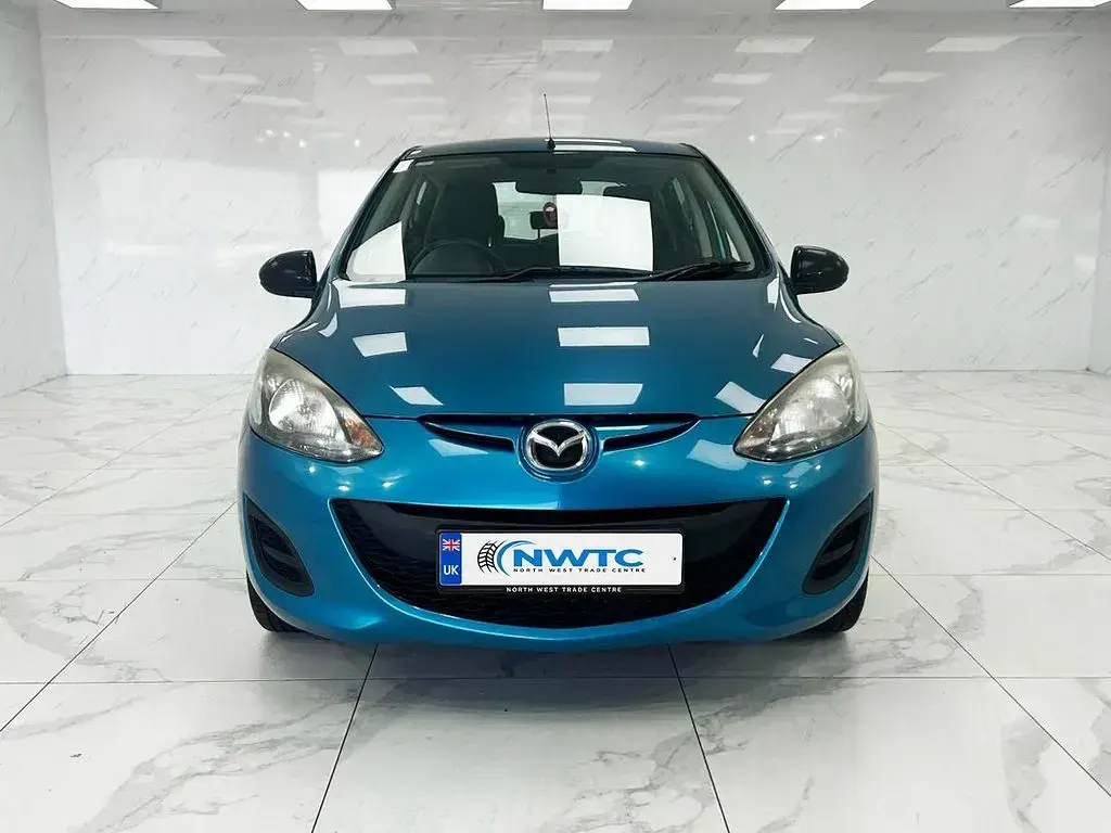 Used Mazda 2 2013 Blue Hatchback