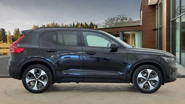 Used Volvo XC40 Plus 194 HP (142 kW) 2025 SUV