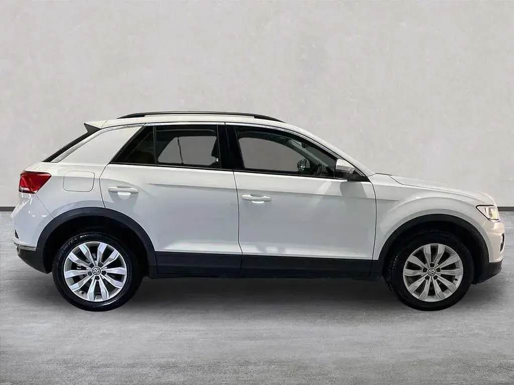 Used VW T-Roc SE 115 HP (84 kW) 2019 White SUV