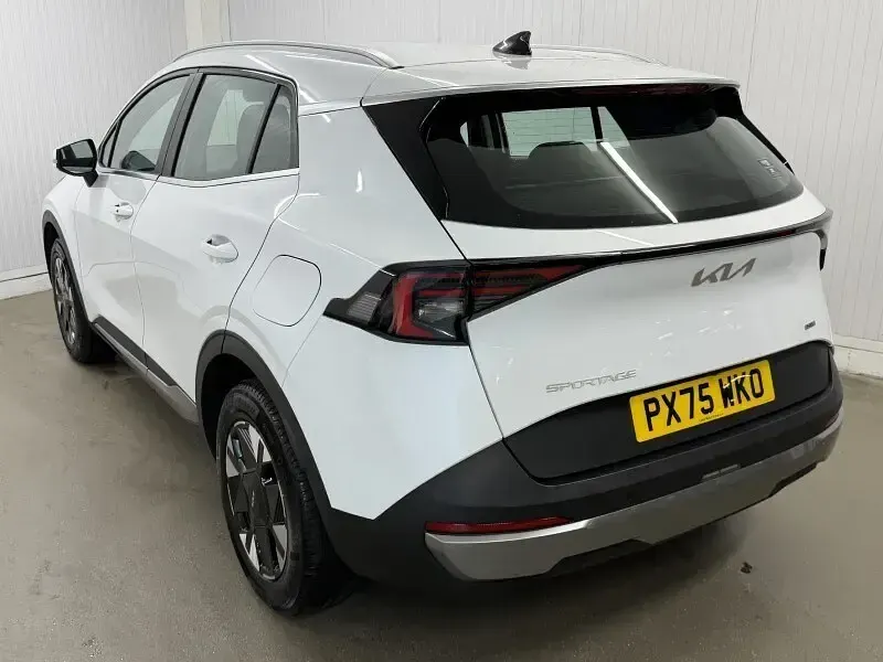 Used Kia Sportage 2025 White SUV