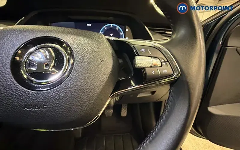 Used Skoda Octavia SE Technology 110 HP (80 kW) 2021 Blue Estate