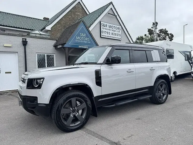 Used Land Rover Defender SE Dynamic 2026 Grey SUV