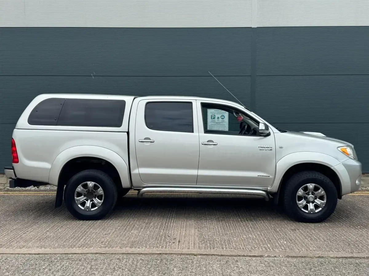 Used Toyota HiLux 2008 Silver Pickup
