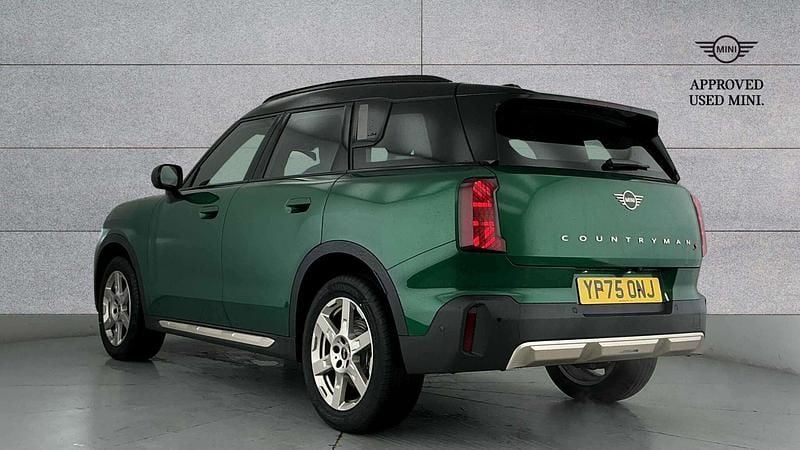 Used Mini Countryman 215 HP (158 kW) 2025 Green SUV