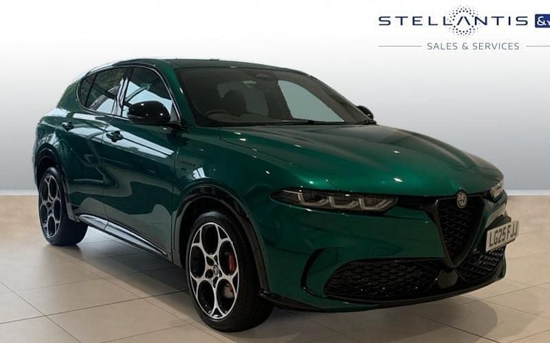 Used 2025 Alfa Romeo Tonale Veloce SUV | £27,495 (Fair price) - Image 1/4