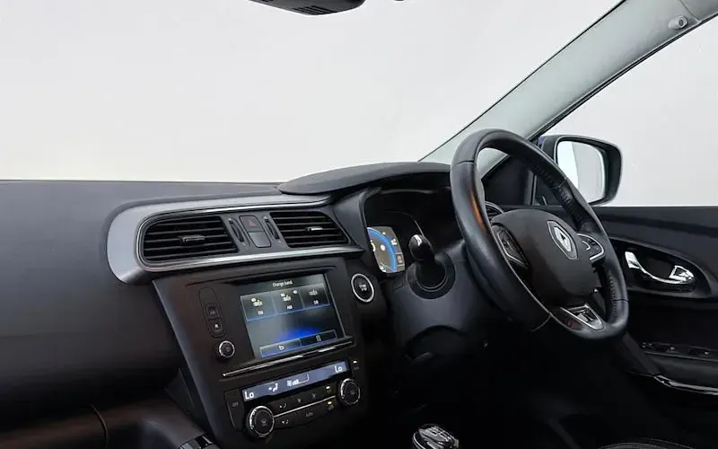Used Renault Kadjar Dynamique 131 HP (96 kW) 2017 Blue SUV
