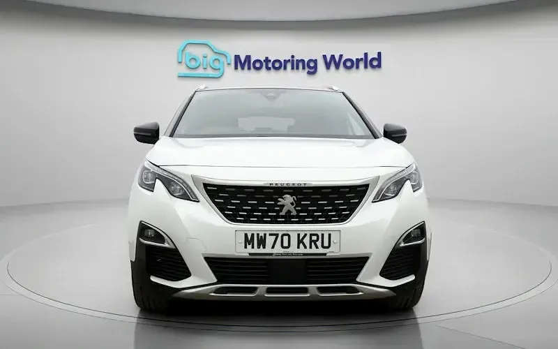 Used Peugeot 3008 GT-line 131 HP (96 kW) 2020 White Hatchback
