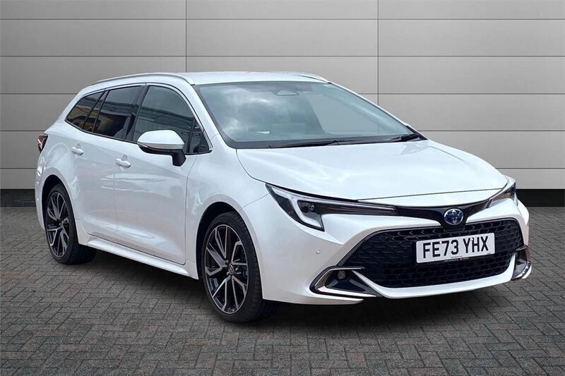 Pure white Used 2023 Toyota Corolla Sport Estate | £24,901 (Fair price) - Image 1/3