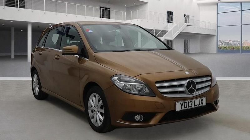 Used Mercedes B180 SE 122 HP (89 kW) 2013 Beige MPV