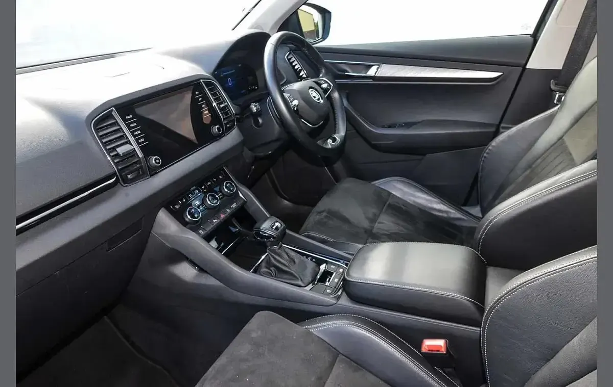 Gebraucht Skoda Karoq SE L 150 PS (110 kW) 2023 Grau SUV