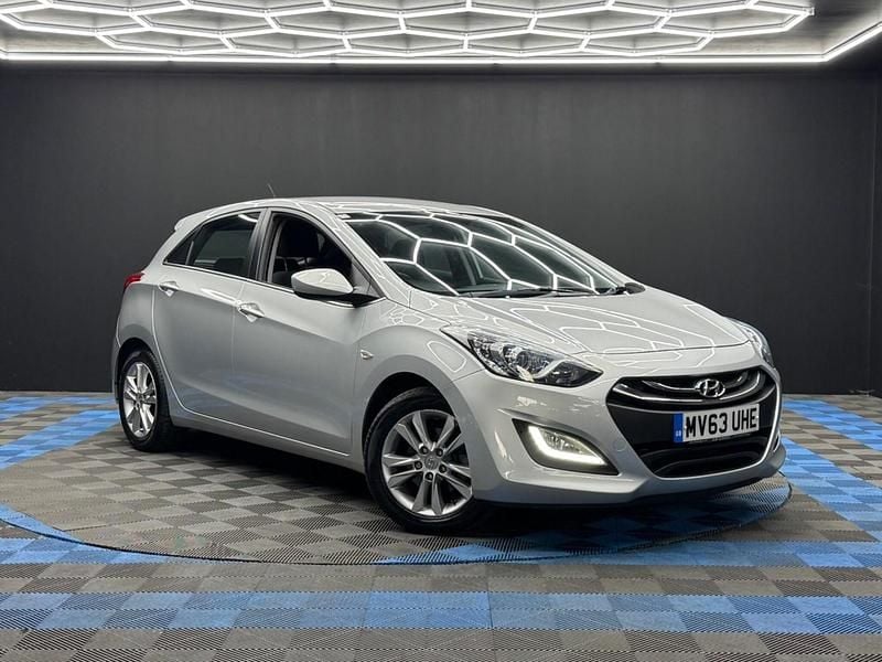 Silver Used 2013 Hyundai i30 Edition Hatchback | £5,490 (Fair price) - Image 1/4