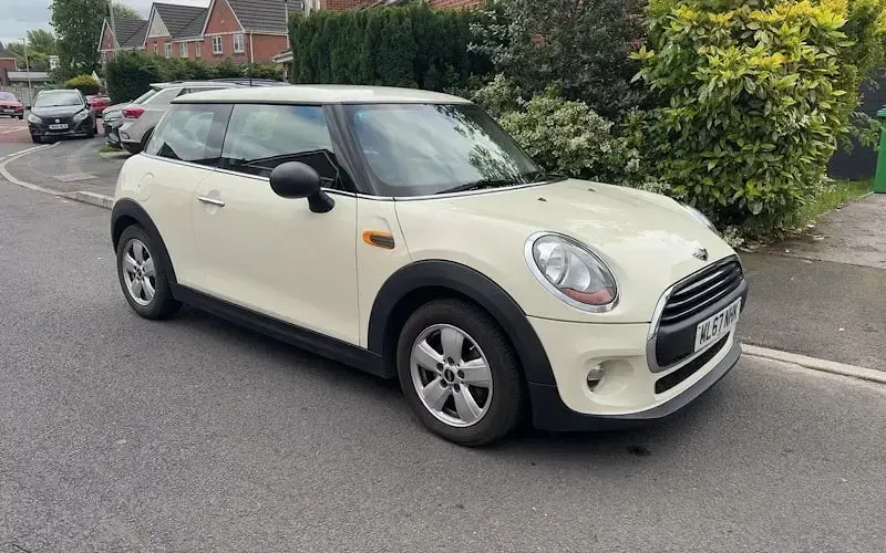 Used Mini ONE Hatch 102 HP (75 kW) 2017 Hatchback