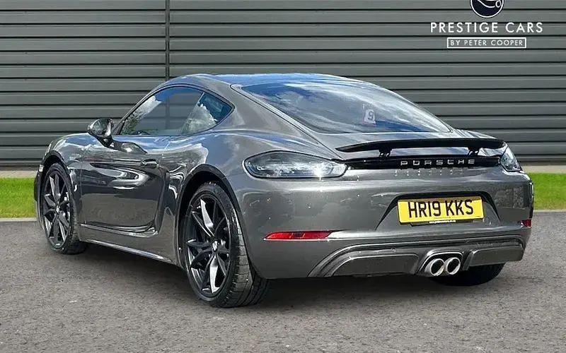 Used Porsche 718 Cayman 300 HP (220 kW) 2025 Coupe