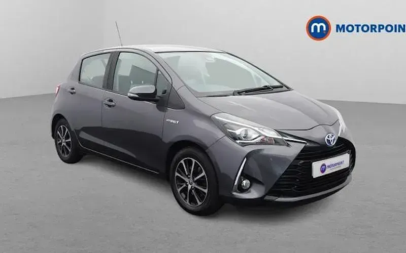 Used Toyota Yaris Hybrid 101 HP (74 kW) 2019 Hatchback