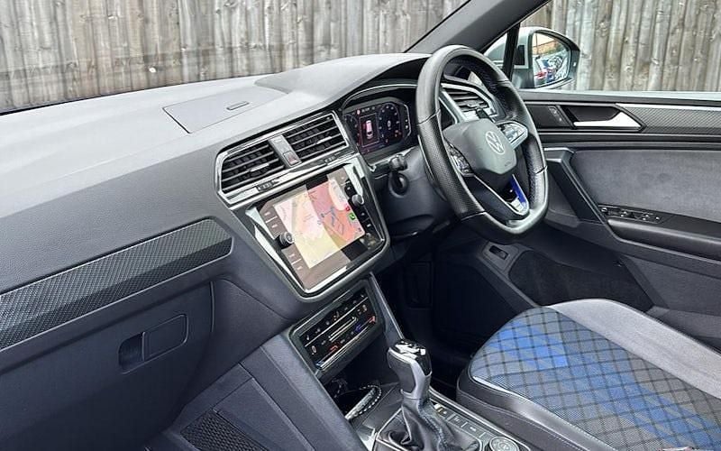 Used 2023 VW Tiguan R SUV | £32,299 (Super price) - Image 1/4