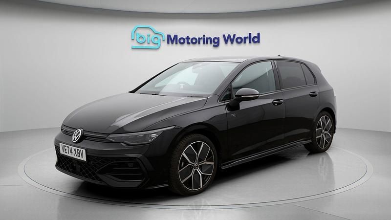 Used VW Golf VIII R-line 150 HP (110 kW) 2025 Black Hatchback
