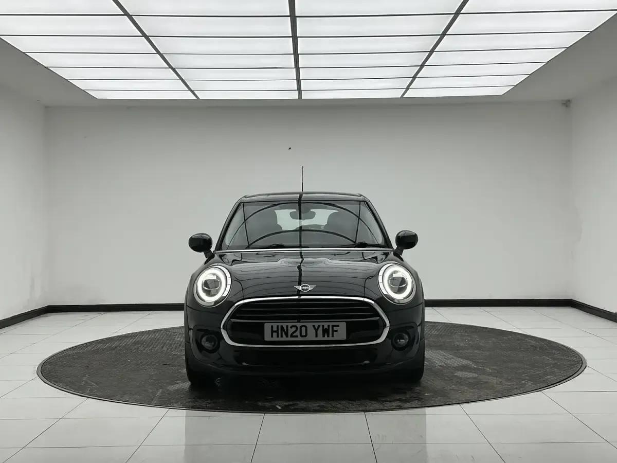 Used Mini Cooper Classic 136 HP (100 kW) 2020 Black Hatchback