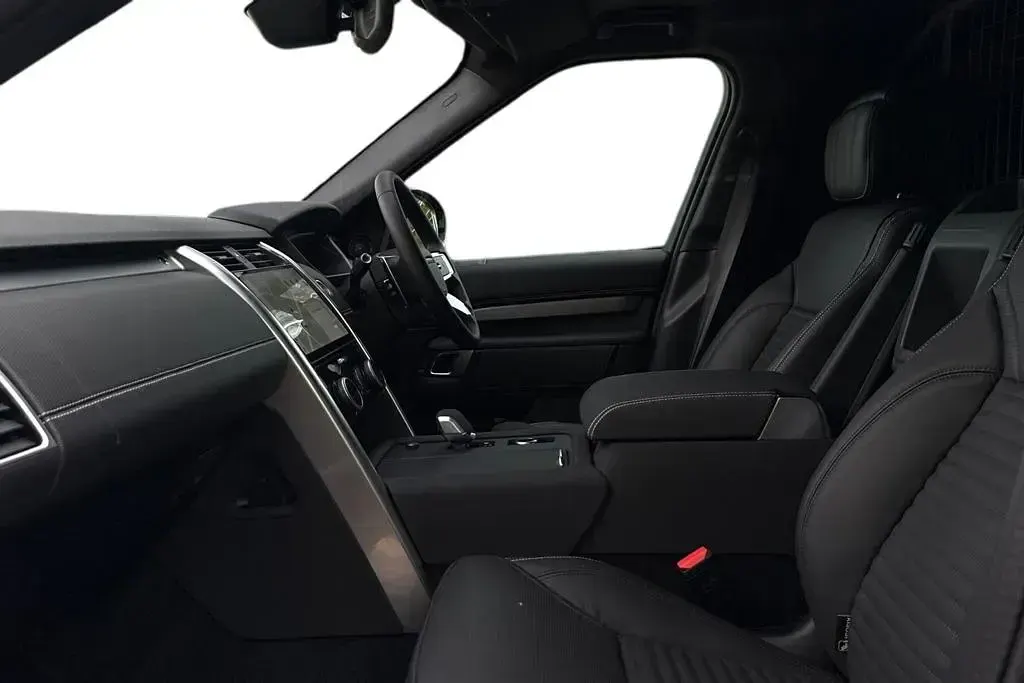 New Land Rover Discovery HSE Dynamic 350 HP (257 kW) 2026 Grey SUV