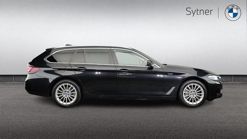Used BMW 530e Comfort Edition 288 HP (211 kW) 2023 Black Estate