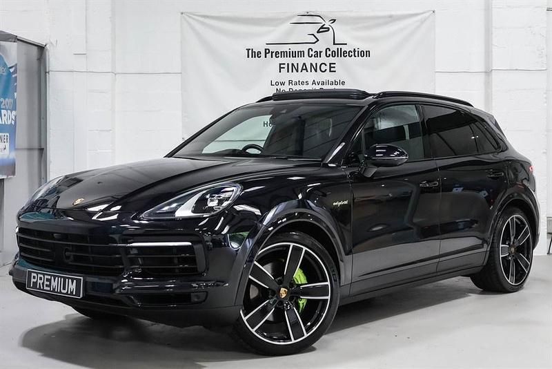Black Used 2021 Porsche Cayenne SUV | £43,980 (Super price) - Image 1/4