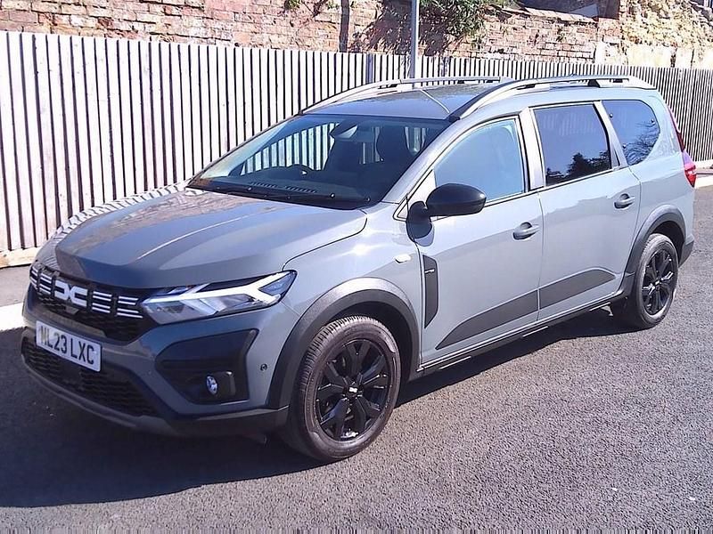 Used Dacia Jogger Extreme 110 HP (80 kW) 2023 Grey MPV