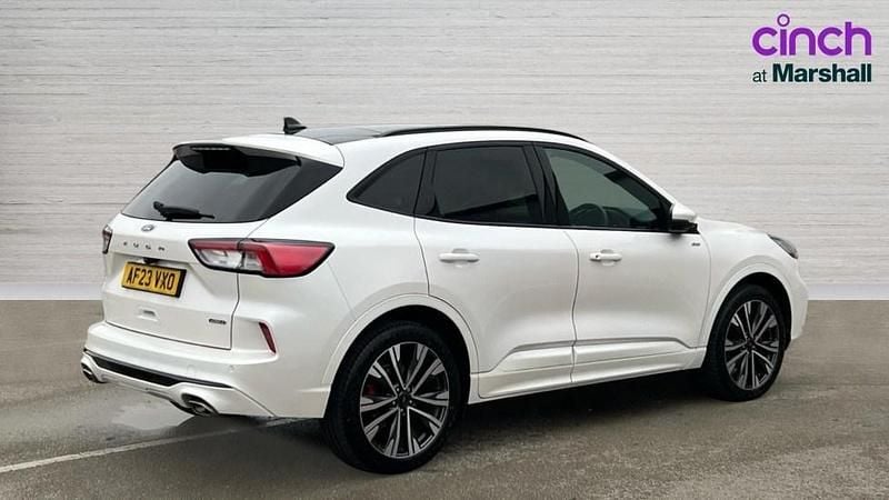 Used Ford Kuga ST-Line X 225 HP (165 kW) 2023 White SUV