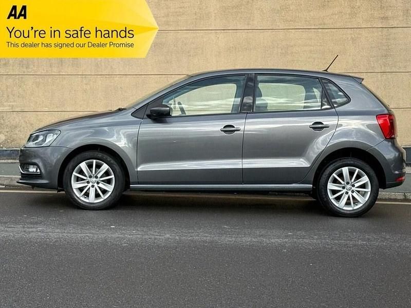 Used VW Polo SE 60 HP (44 kW) 2015 Grey Hatchback