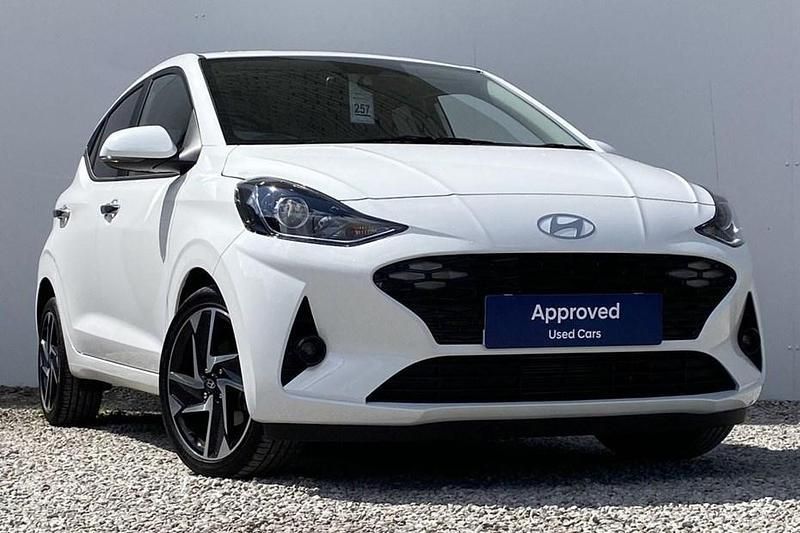 White New 2025 Hyundai i10 Premium Hatchback | £16,995 (Fair price) - Image 1/1