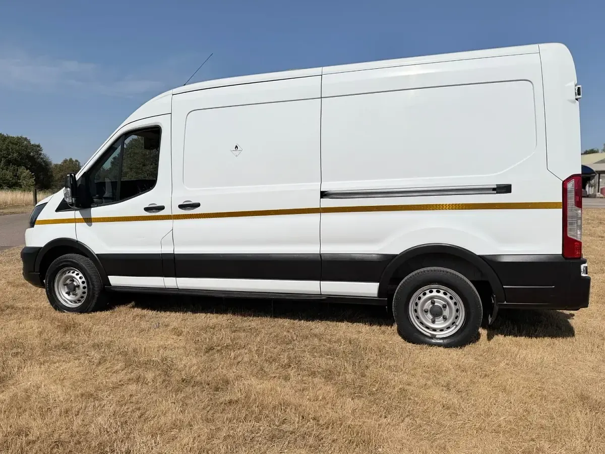 Used Ford Transit 130 HP (95 kW) 2021 White Van