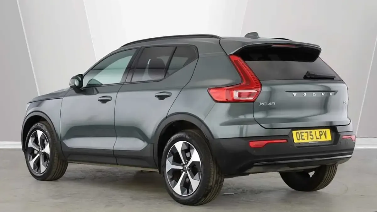Used Volvo XC40 Plus 2025 Green SUV