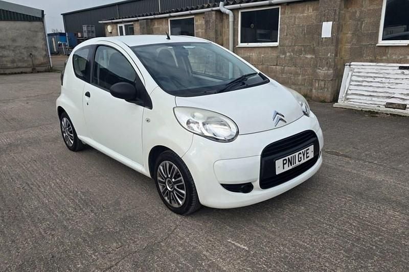 Used Citroën C1 VTR Sport 68 HP (50 kW) 2011 White Hatchback