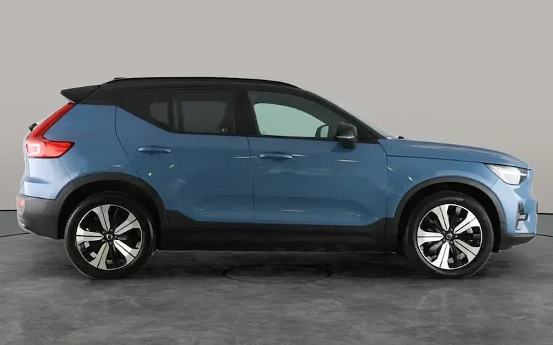 Used Volvo XC40 Plus 169 kW (231 HP) 2023 Blue SUV